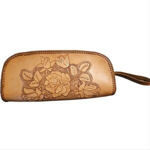 Vtg Leather Clutch Wristlet W/ Embossed Floral Western Boho Zippered Bag Size S